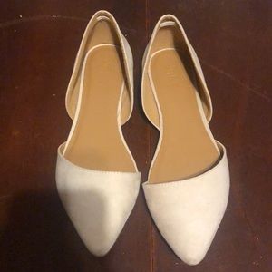 Like new nude flats